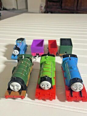 Thomas Train Vintage Steel 7 Pieces Lot Toy Magnetic Collectable Blue And Green